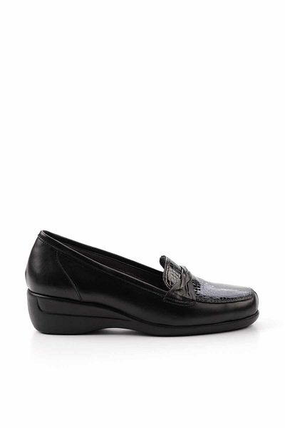 Bambi Pantofi de damă din piele neagră neagră cu toc K01531123503