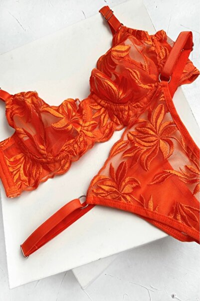 gc gece incisi Бюстгальтер з обробкою на бретельках