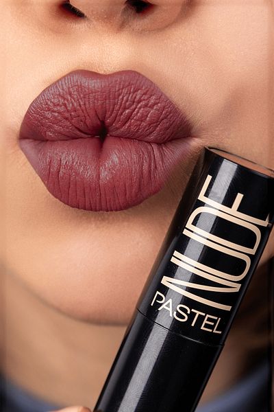 Pastel Nude Lipstick 527
