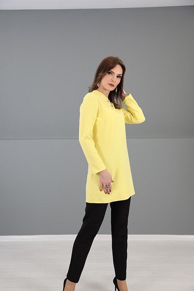 ÖNDER ÖZSOY O-Neck Long Sleeve Blouse-Yellow