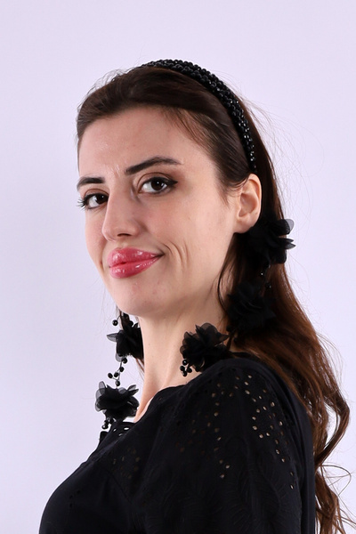 ByLohusa Coroana de maternitate cu perle albe cu cercei negri suspendati 1012