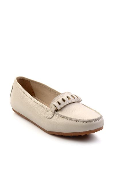 Bambi Κρεμ Δερμάτινα Γυναικεία Loafer Παπούτσια K01087230403