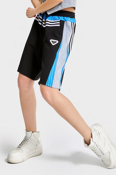 its basic Pantaloni scurți de damă, culoare albastră, din denim, cu design detaliat cu dungi