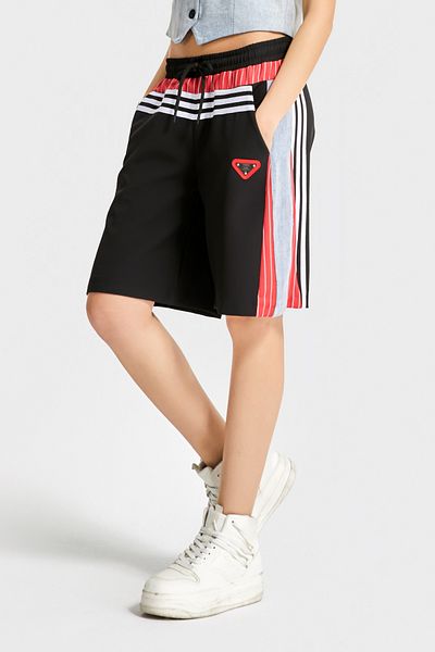 its basic Women's Red Color Denim Fabric Fragmented Maxi Size Stripe Detailed Design Shorts