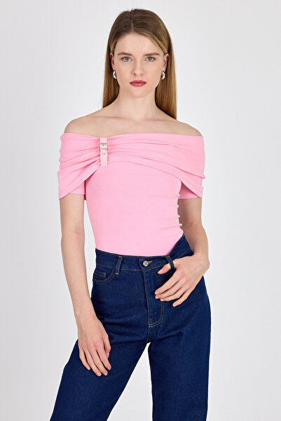 Rays Ροζ ιξώδες/μαλακό ύφασμα Madonna γιακά μπλούζα με λεπτομέρεια πόρπης 1475