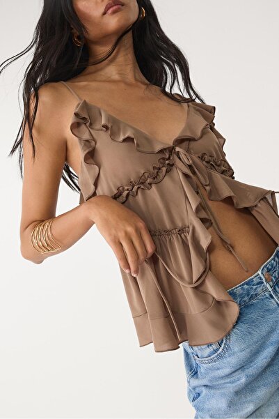Stradivarius Fırfırlı Askılı Top