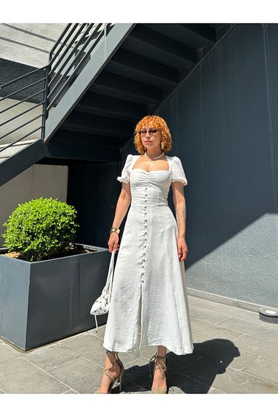 Bak'ap Rochie Pinterest lungă, albă, cu mâneci balon, cu detaliu de nasturi premium