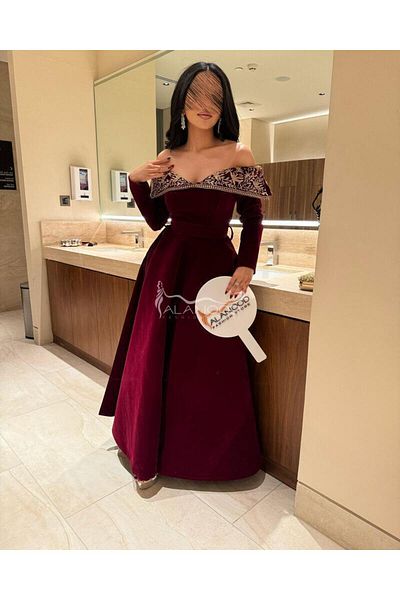 ALANOOD FASHION Anoud dress in oud color, embroidered velvet, with off-the-shoulder details