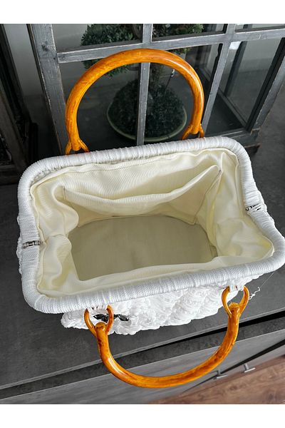 GÜLHOBİTASARIM White knitted handbag