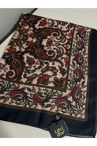 Levidor shawl