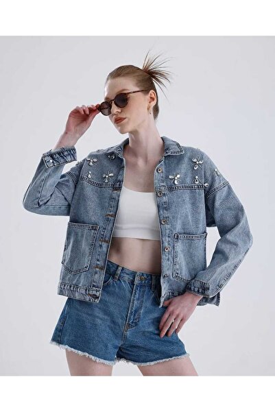 Yağmur Omuzu Taşlı Çift Cepli Jeans Kadın Ceket