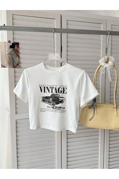 PALPİTO Kadın Beyaz Vintage Baskılı Bisiklet Yaka Dar Crop Tshirt