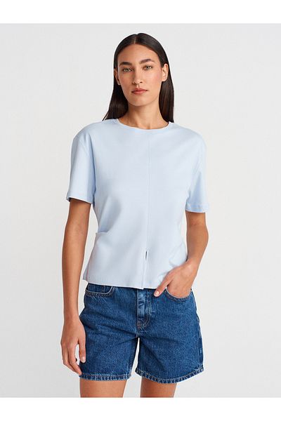Dilvin 31874 Tricou cu detaliu cu fantă-albastru deschis