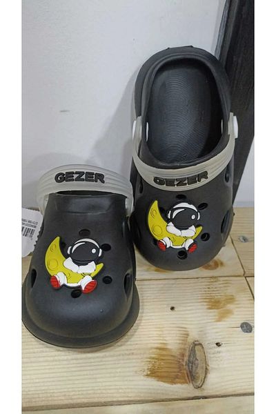 GEZER Boy's Cros Slippers Children's Baby Slippers Suitable for Beach Daily Home and Garden Use.