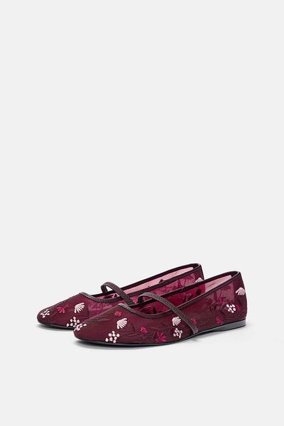 Pull & Bear Embroidered mesh ballet flats