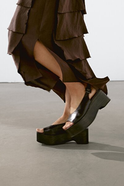 Massimo Dutti Fırfırlı midi etek