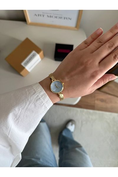 RoseandRoses Aurum Round Case Minimal Women's Wristwatch Gold (Blue Case)