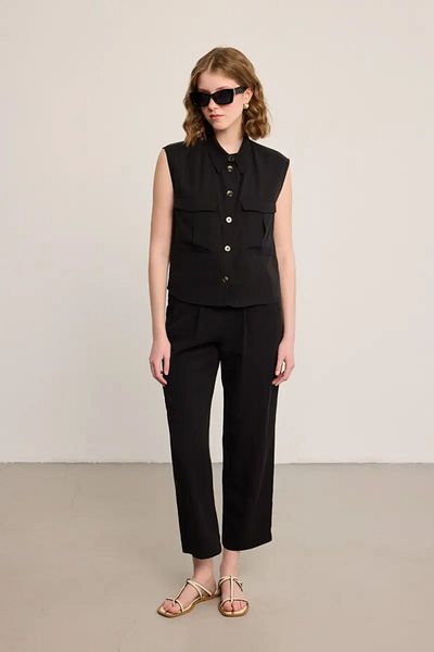Gusto High Waist Trousers with Belt - Black