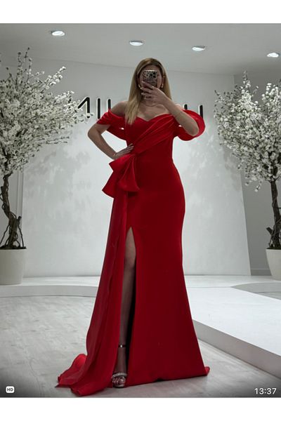 Hennin Evening dress
