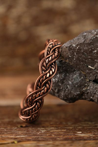 SUMRA Handmade Gunmetal Motif Pure Copper Unisex Bracelet Sm-B-0319