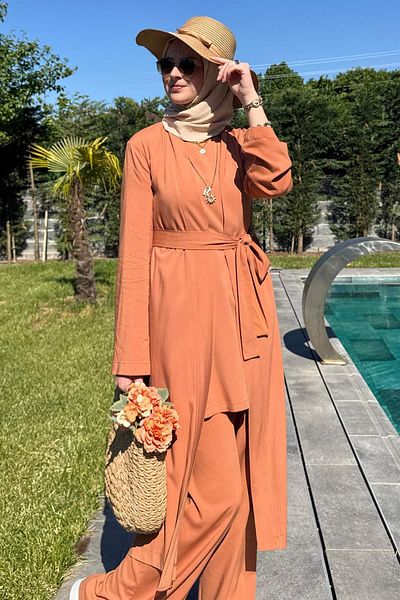 Rabia Şamlı Πλακάκι τριπλής στολής Yaren