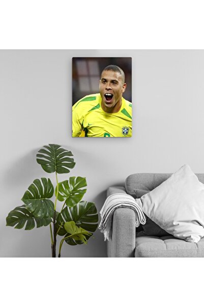 Pixxa Ronaldo - brazilski metalni model slika 1
