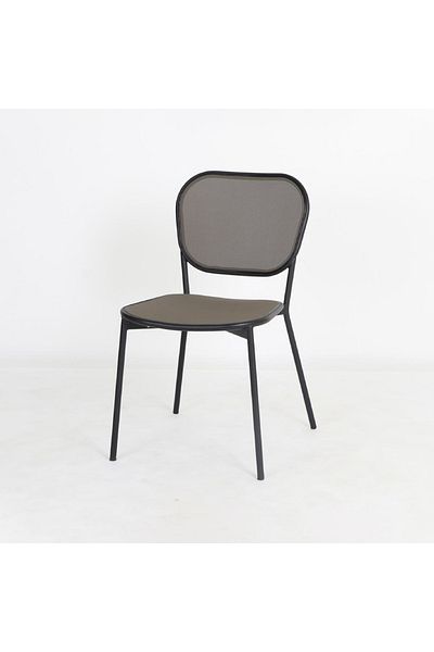 rexa Modern chair with a contemporary design