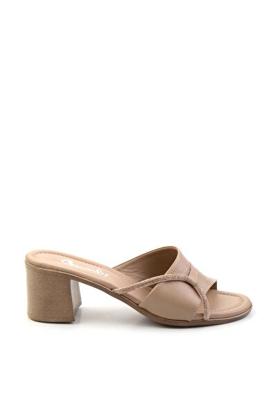 Bambi Bej Leather Kadın Terlik K04040012303