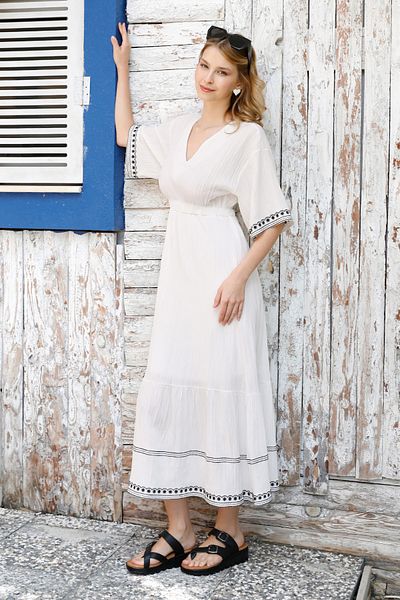 Fulla Moda Κεντημένο φόρεμα με λαιμόκοψη V με ελαστική μέση