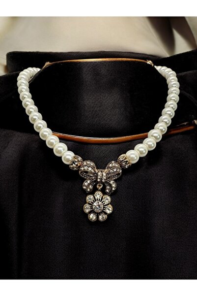 FUYA JEWELLERY Çiçek Motif Sallantılı Fiyonk İnci Kolye