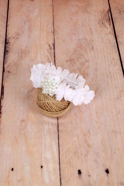 lohusahamile White Floral Stylish Brooch Maternity Crown
