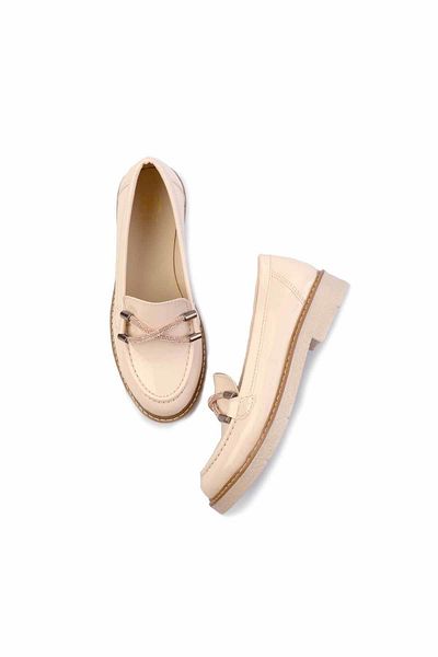 Bambi Beige Wrinkled Women's Loafer Shoes K01257067408