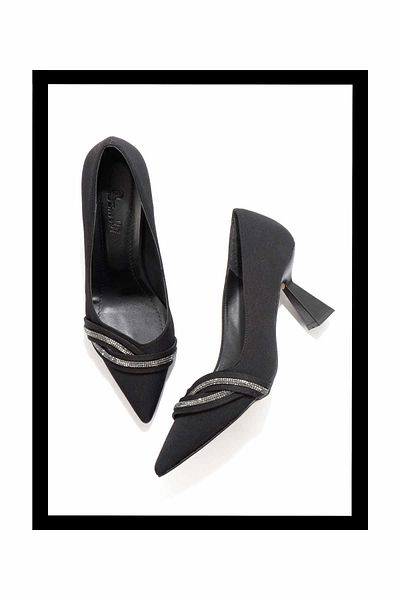 Bambi Matte Black Women's Classic Heeled Shoes K 01231341238