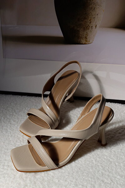 POLKA STORE Botte Women's Square Toe Tape Detailed Heeled Slippers Sandals