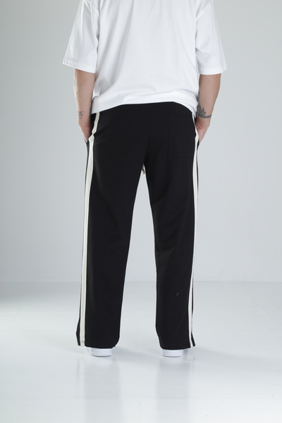 COCOPELLI Fekete tréningruha csíkos hasítékkal