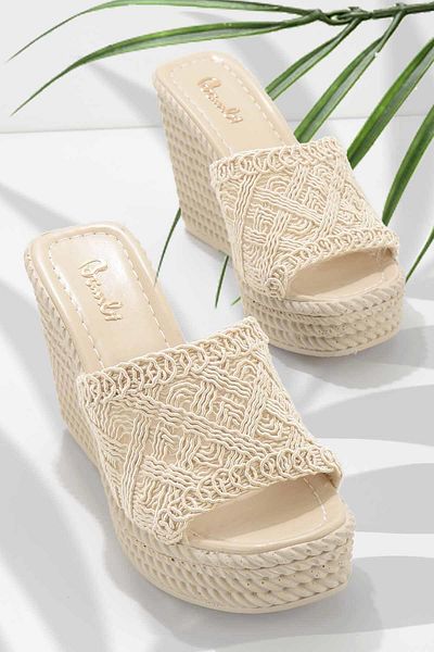 Bambi Beige Women's Slippers K04578070616