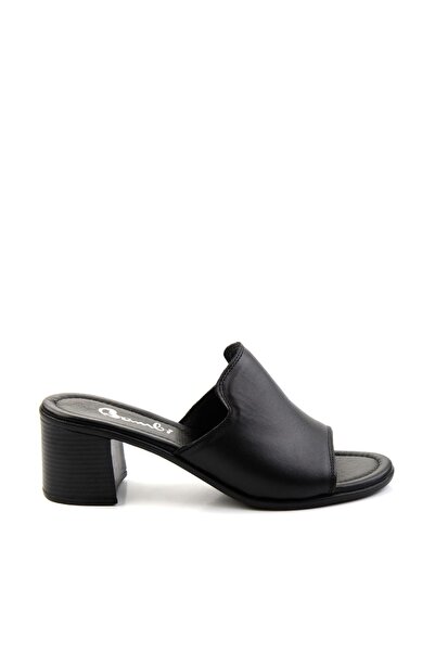 Bambi Siyah Leather Kadın Terlik K04040012203