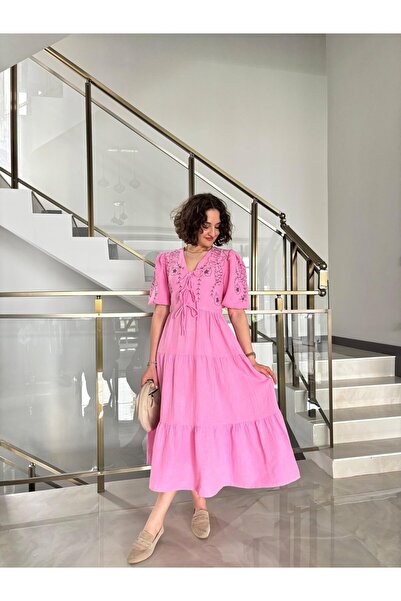 Sude Kızanlıklı Nakış Detaylı Müslin Elbise (beyaz ve krem renklerin içi astarlıdır)