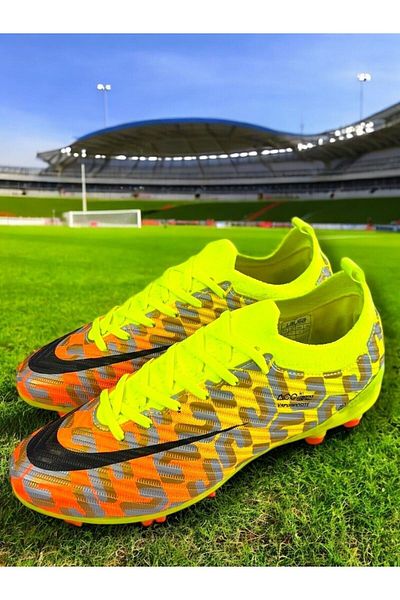 LALİGA Unisex Crampon Football Shoes with Yellow Orange Patterned Socks