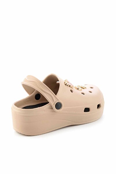 Bambi Бежеві жіночі капці K04740320559