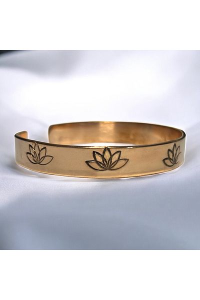 PrestigeSO Hand Embroidered Flower Pattern Pure Copper Bracelet - Adjustable Bohemian Design