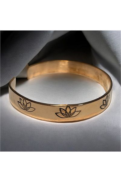 PrestigeSO Hand Embroidered Flower Pattern Pure Copper Bracelet - Adjustable Bohemian Design
