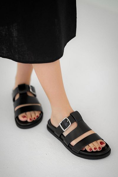 Parponi Singapore Women's Flat Sole Leather Slippers Black