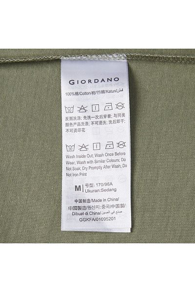 Giordano تي شيرت رجالي بقصّة Slim Fit من القطن وطبعة توقيع مميزة