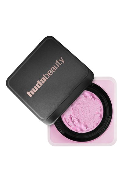 Huda Beauty Easy Bake Loose - Fixing Powder a Light Radiance for the Skin Long Lasting Permanence (20 g)