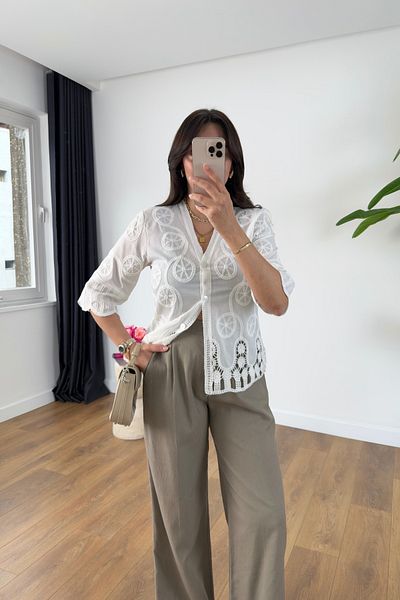 BİRCANÇİL Henri White V-Neck Fakir Sleeve Shirt with Embroidery Detail