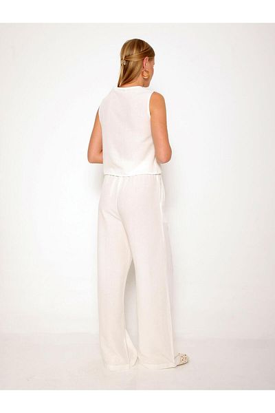 Coral Front Embroidered Vest Suit White