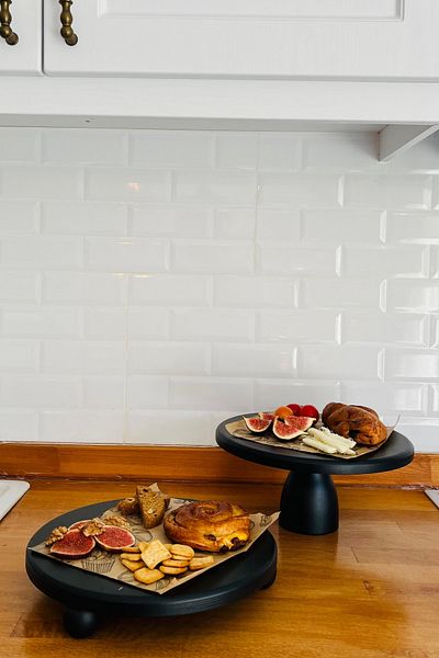 justwood Black 2 Li Risus&Lucca Top Footed 29 cm and 29 Wooden Round Cake Presentation Serving Plate Set