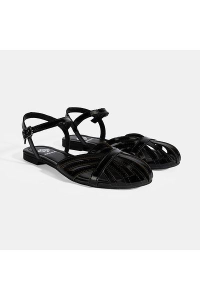 Desa Women's Black Adjustable Buckle Patent Leather Sandals