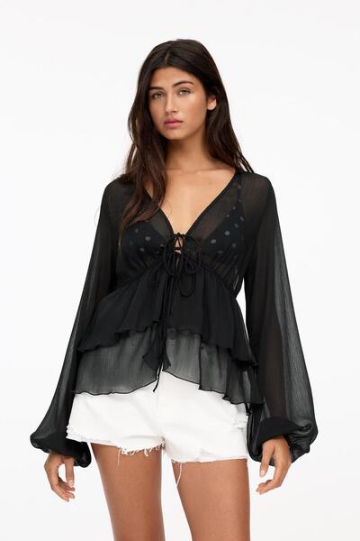 Pull & Bear Loose blouse with ruffles